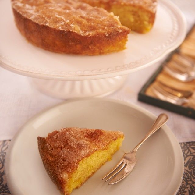 Torta s mangom i prelivom od limete
