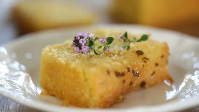 Torta od limuna i timijana