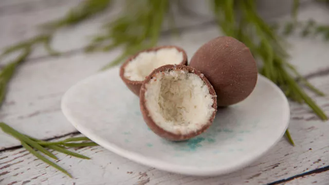 Čokoladna uskršnja jaja s kokosom